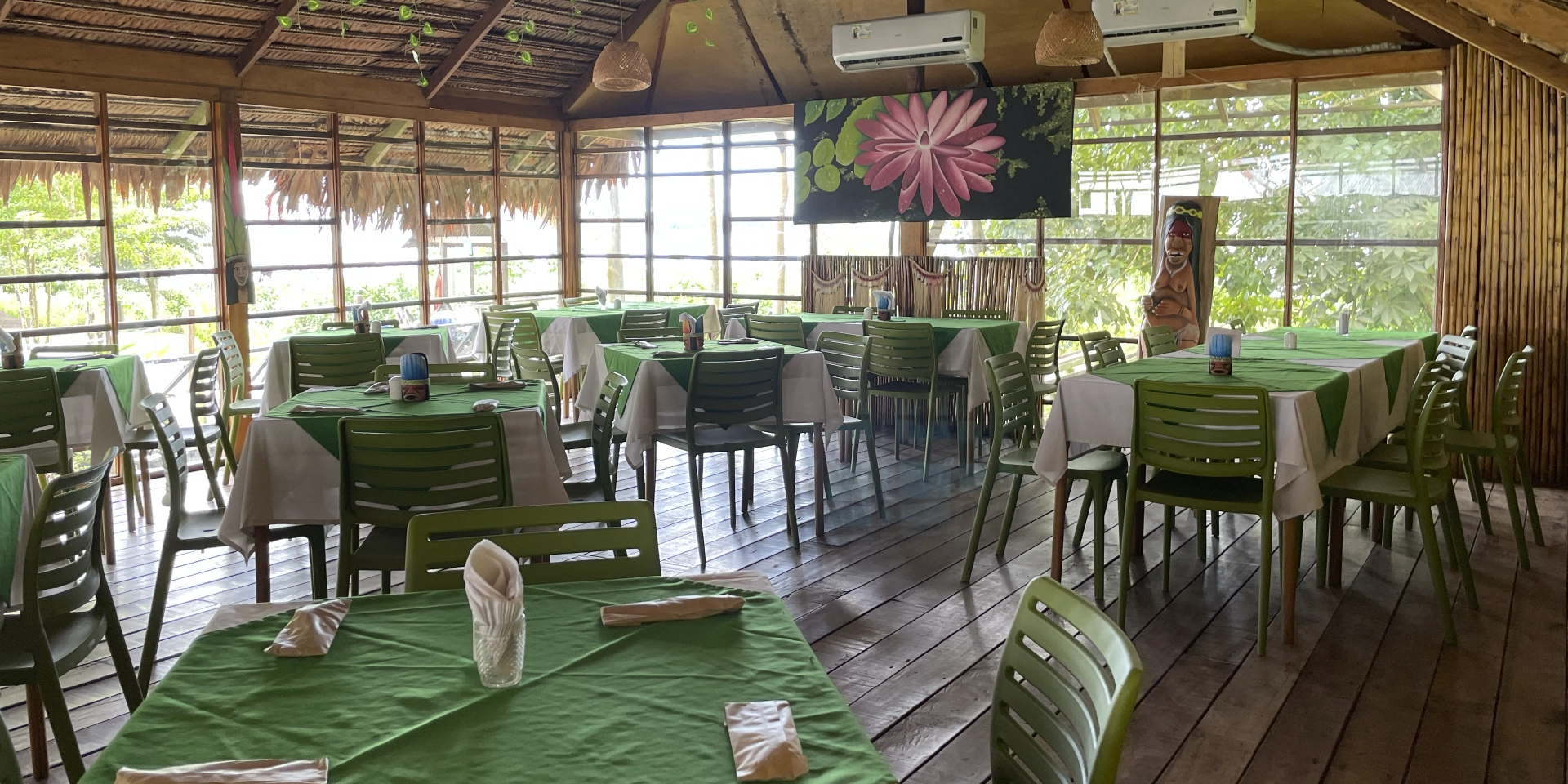 on-vacation-colombia-destino-amazonas-hotel-amazon-restaurante-vip