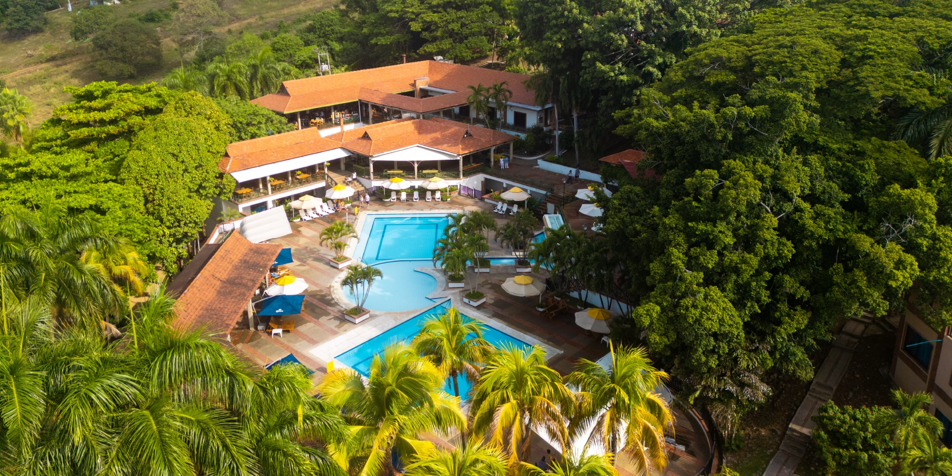 on-vacation-colombia-destino-girardot-hotel-girardot-hotel-y-piscina.webp
