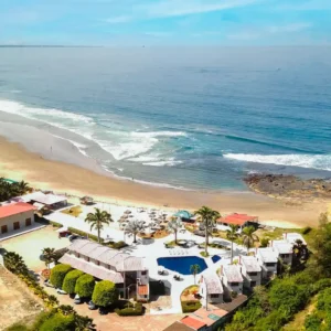 Howard Johnson by Wyndham Montañita